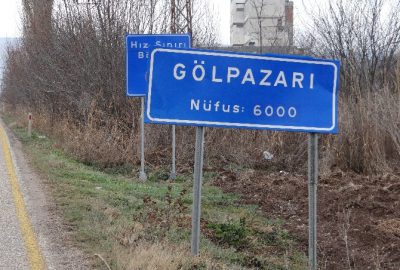 Gölpazarı’nda İlginç Nüfus Tabelaları