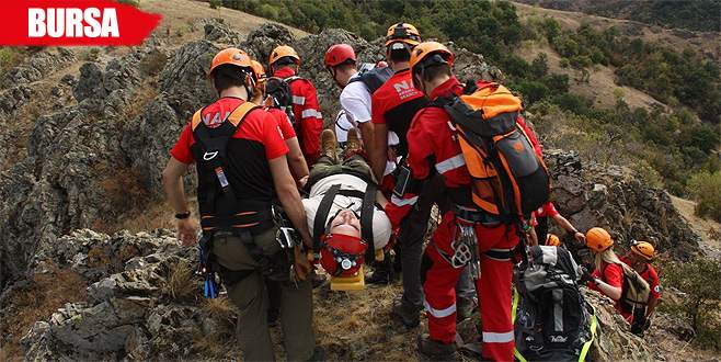 Gönüllü arama kurtarma ekibi yerinde durmadı
