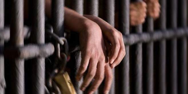 Bursa’da 3 mahkum firar etti