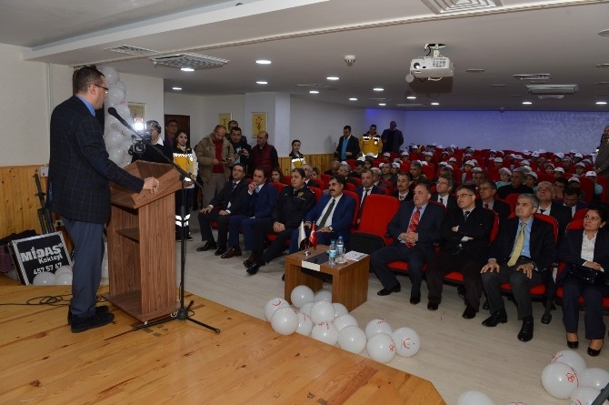 Öğrencilere “Ambulansa Yol Veriyorum, Hayat Kurtarıyorum” Projesi Tanıtıldı