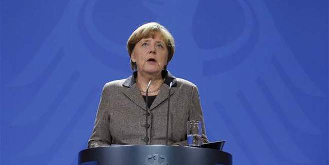 Merkel: 8 vatandaşımız İstanbul gezisinden dönemeyecek