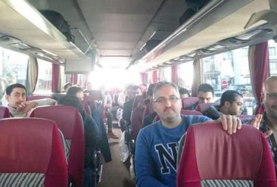 Otobüs dolusu sığınmacıyı başbakan Merkel’e gönderdi