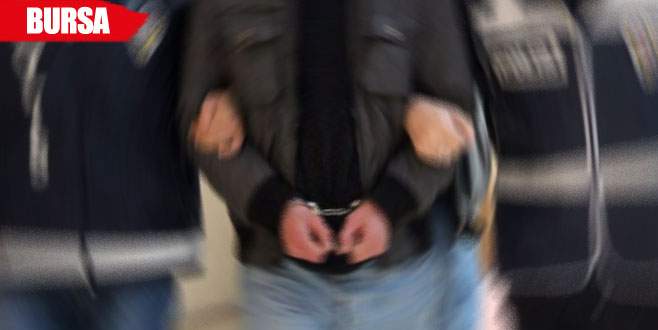 Karayolunda define ararken yakalandılar