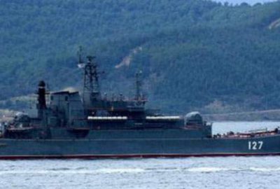 Rus savaş gemisi ‘Boğaz’dan geçti