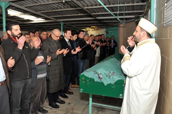 Başkan Yılmaz, Daire Başkanını Acı Gününde Yalnız Bırakmadı