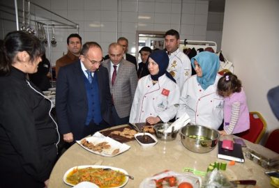 Üzülmez, Kar-mek Mutfağını Ziyaret Etti