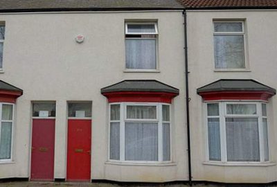 Sığınmacılara ‘kırmızı kapılı’ ev