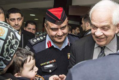 Kanada, Suriyeli mülteci alımını geçici olarak durdurdu