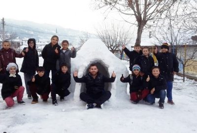 Öğrenciler Kardan Eskimo Evi Yaptılar