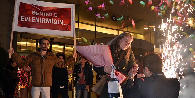 Bursalı genç sağ gösterip sol vurdu