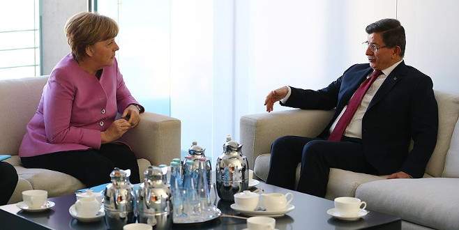 Başbakan Davutoğlu Almanya’da