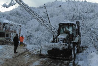 Kar Elektrikleri Kesti