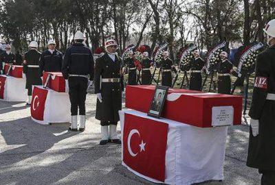 Sur şehitleri için Diyarbakır’da tören düzenlendi