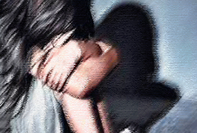 Korkunç iddia: Tecavüze uğrayan kızlarını…