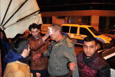 17 yaşındaki genç lüks araçla kaza yaptı