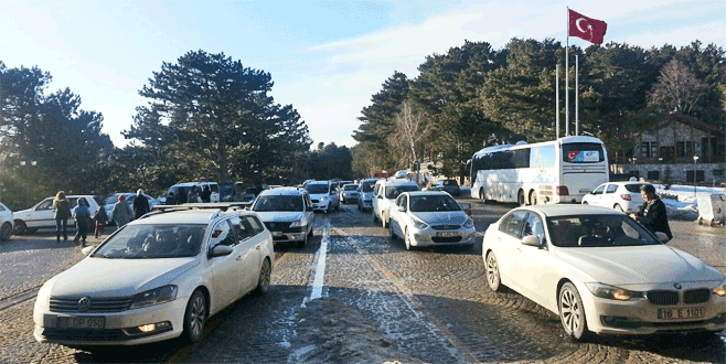 Uludağ’a rekor araç girişi