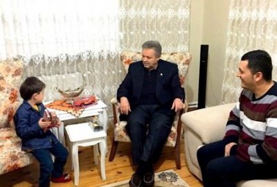 Vali Kahraman, Tanrıver Ailesinin Misafiri Oldu