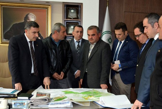 Korkuteli Sulaması Birlik Başkanı Dursun Demir ve yönetim kurulu üyeleri