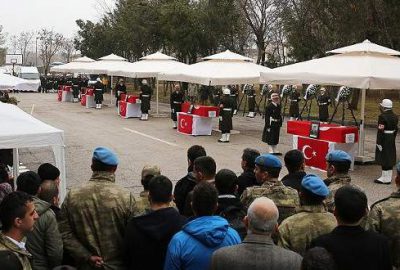 Sur şehitleri için tören düzenlendi