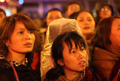 Çin’de 100 bin kişi garda mahsur kaldı