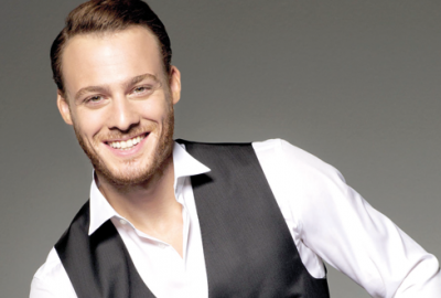 Hem yazacak hem oynayacak