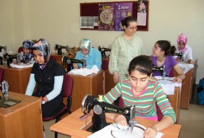 Mesleki Kurslara 14 Bin Kişi Katıldı 1400 Kişi Bitirebildi