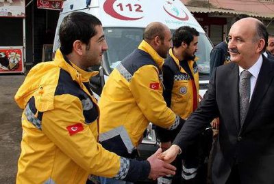 Müezzinoğlu, Cizre’de sağlık ekibiyle görüştü