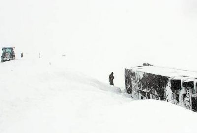 Öğretmenleri taşıyan otobüs devrildi: 40 yaralı