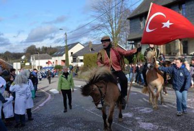 Belçika’nın ‘Türk köyü’nde karnaval coşkusu