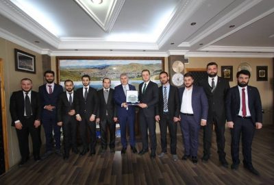 Belediye Başkanı Memiş’e Şükran Plaketi