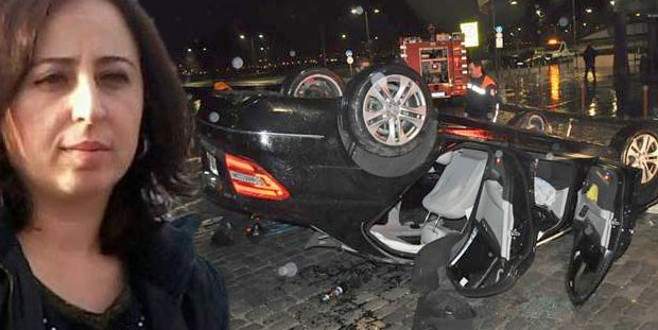 Feci kaza… ‘Sunroof’a başı sıkışan kadın öldü