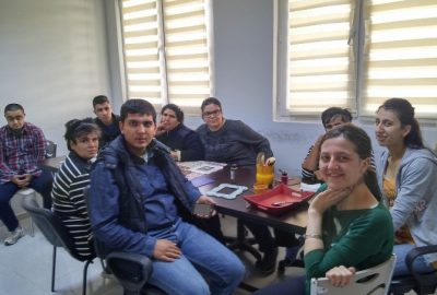 Zihinsel Engelliler, Çanta Ve Aksesuar Yapıyor