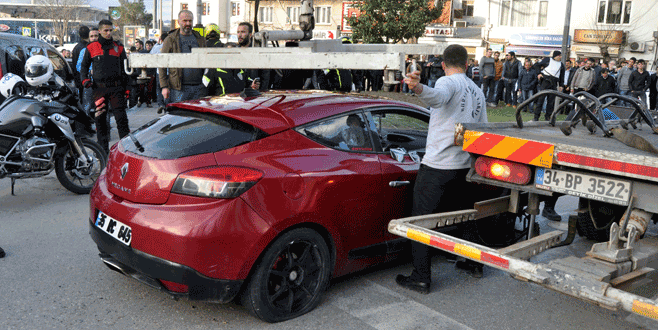 Bursa’da polis dur ihtarına uymayan araca ateş açtı!