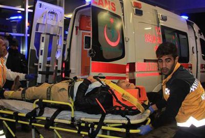 Minibüs şarampole devrildi: 19 yaralı