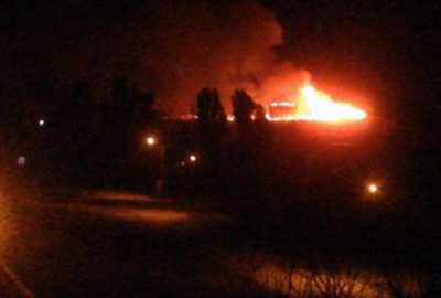 Teröristler okul ve aile destek merkezini ateşe verdi