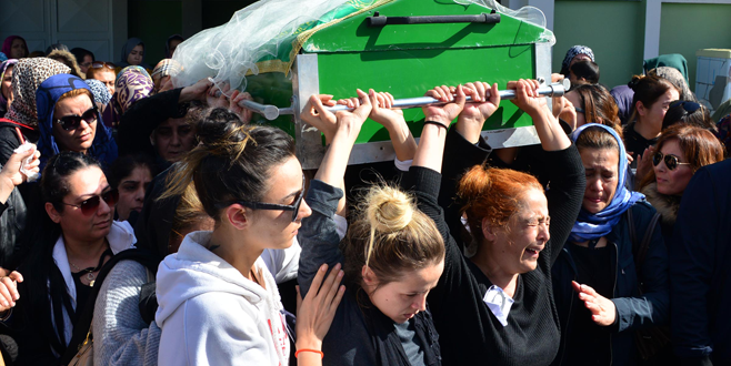 Türkan Sarıkaya’nın cenazesini kadınlar omuzladı
