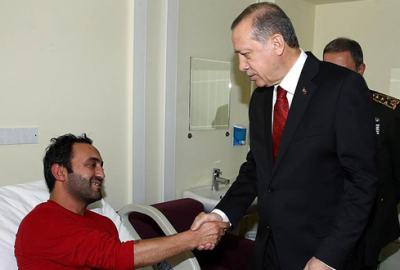 Cumhurbaşkanı Erdoğan GATA’da yaralıları ziyaret etti
