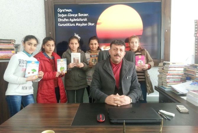 Muş’un Hasköy ilçesi 100. Yıl Gazi Ortaokulu öğrencileri, boş zamanlarını