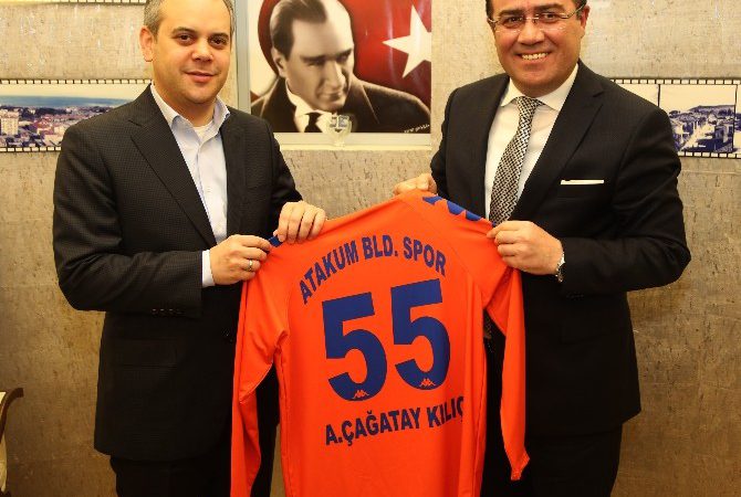 Bakan Kılıç’tan Atakum Belediyesi’ne Ziyaret Atakum Belediyesi’ni ziyaret eden Gençlik ve Spor Bakanı Akif Çağatay