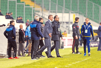 Hamza Hoca yine sahaya girdi