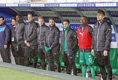 Yabancısı bol kulübe!