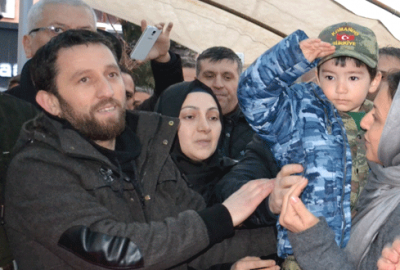 Şehit babaya asker selamıyla uğurlama