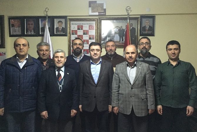 AK Parti Yozgat Milletvekili Yusuf Başer, Türk Kızılay’ı Yozgat Şubesi’ni