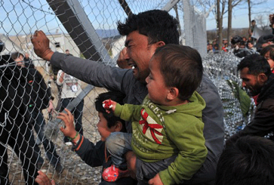 Komşu sığınmacıları sınırdan uzaklaştırıyor