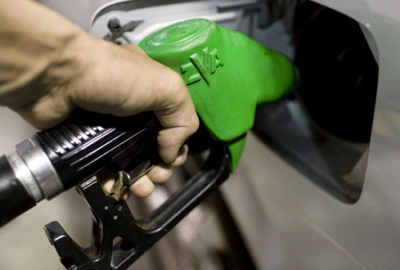 Benzine dün indirim bugün zam