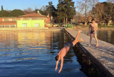 Bursa’da kış ortasında yüzme keyfi