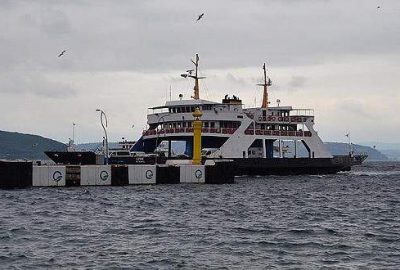 Kuzey Ege’de ulaşıma lodos engeli