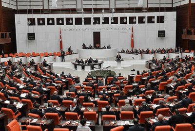 Partiler dokunulmazlık dosyalarını talep etti