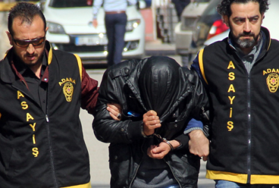 Bir swinger skandalı daha! Polise kapıyı iç çamaşırıyla açınca…