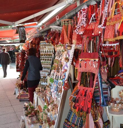 Ordu’nun Altınordu ilçesinde 2002 yılında faaliyete geçen El Sanatları Çarşısı’nda